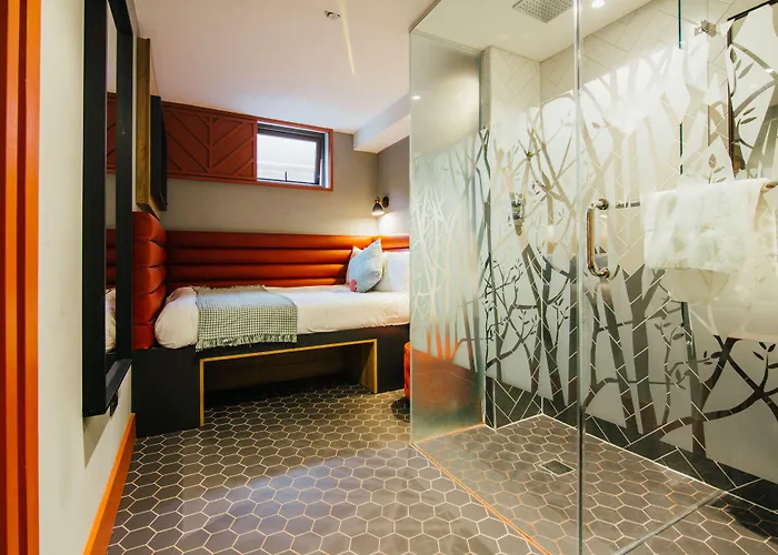 Iveagh Garden מלון 4*