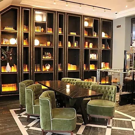 酒店 艾维花园酒店 4*