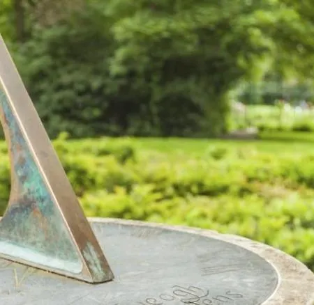 Iveagh Garden Otel 4*