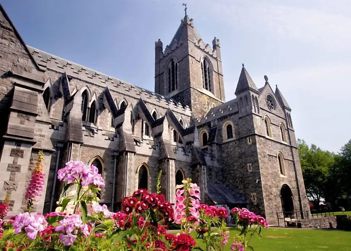 Hotel Iveagh Garden 4*