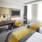 מלון Iveagh Garden 4*