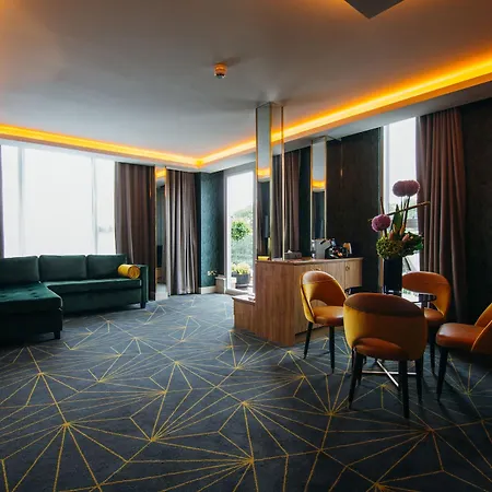 Iveagh Garden Hotel 4*