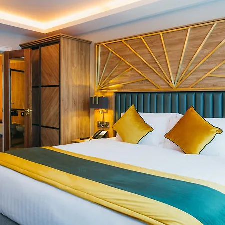 Iveagh Garden Hotel