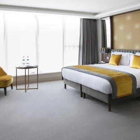 Iveagh Garden Hotel 4*