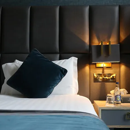 Iveagh Garden Hotel