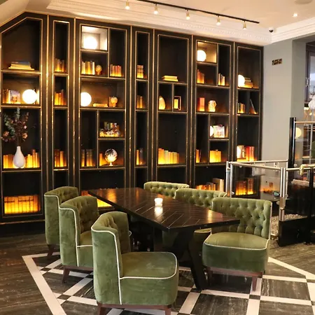 酒店 艾维花园酒店 4*