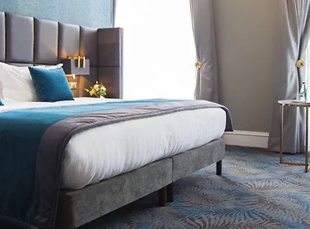 Iveagh Garden Hotel