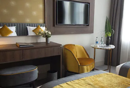 Iveagh Garden Hotel 4*
